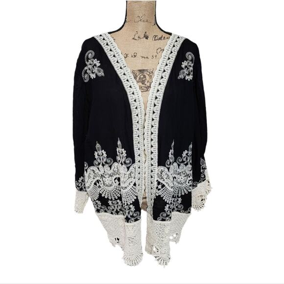 Solitaire Black And Cream Crocheted Lace Kimono‎ Jacket Plus Size 2X New - Picture 1 of 8